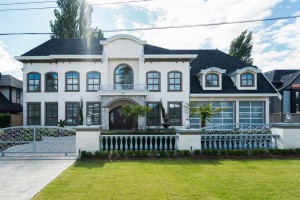 House 13 - Lowe Mainland